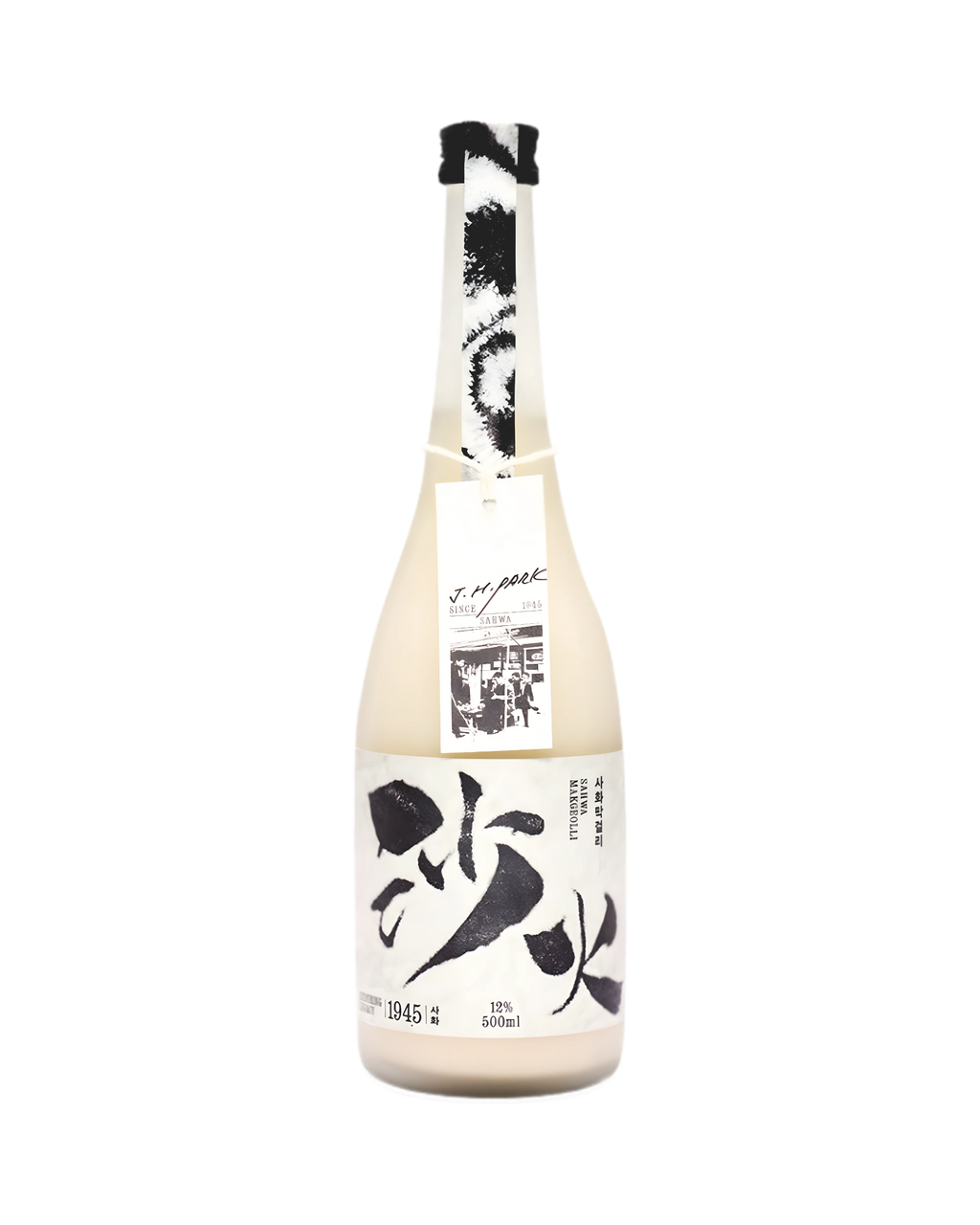 Bottle of creamy white Korean rice wine (makgeolli) with a hanging product tag and white label with black-and-white calligraphy design against a white background.

Sahwa Makgeolli - Good Tomorrow Brewery - cultsool